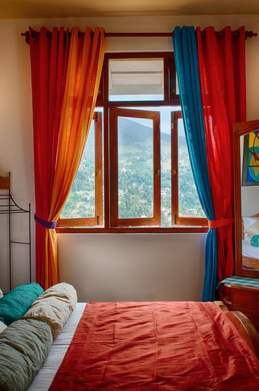 Yoho Home Away Home Kandy Exteriör bild