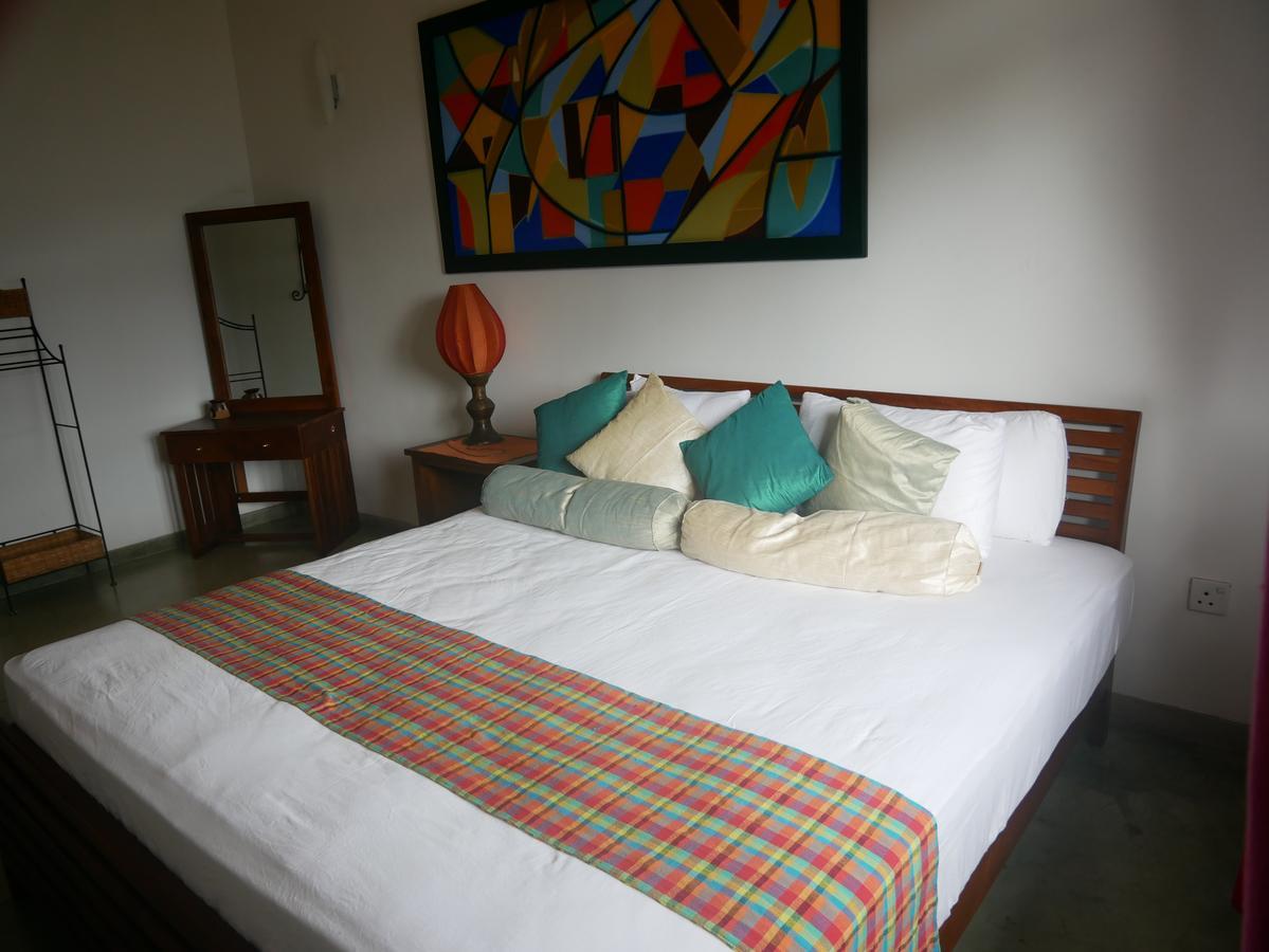 Yoho Home Away Home Kandy Exteriör bild