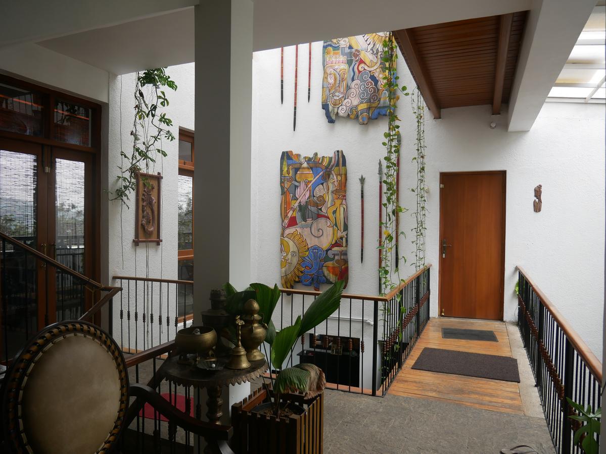 Yoho Home Away Home Kandy Exteriör bild